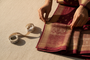 How-to-Assess-a-Handwoven-Saree-Before-Buying