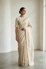 How-to-Style-a-Handwoven-Saree-for-a-Contemporary-Minimalist-Look