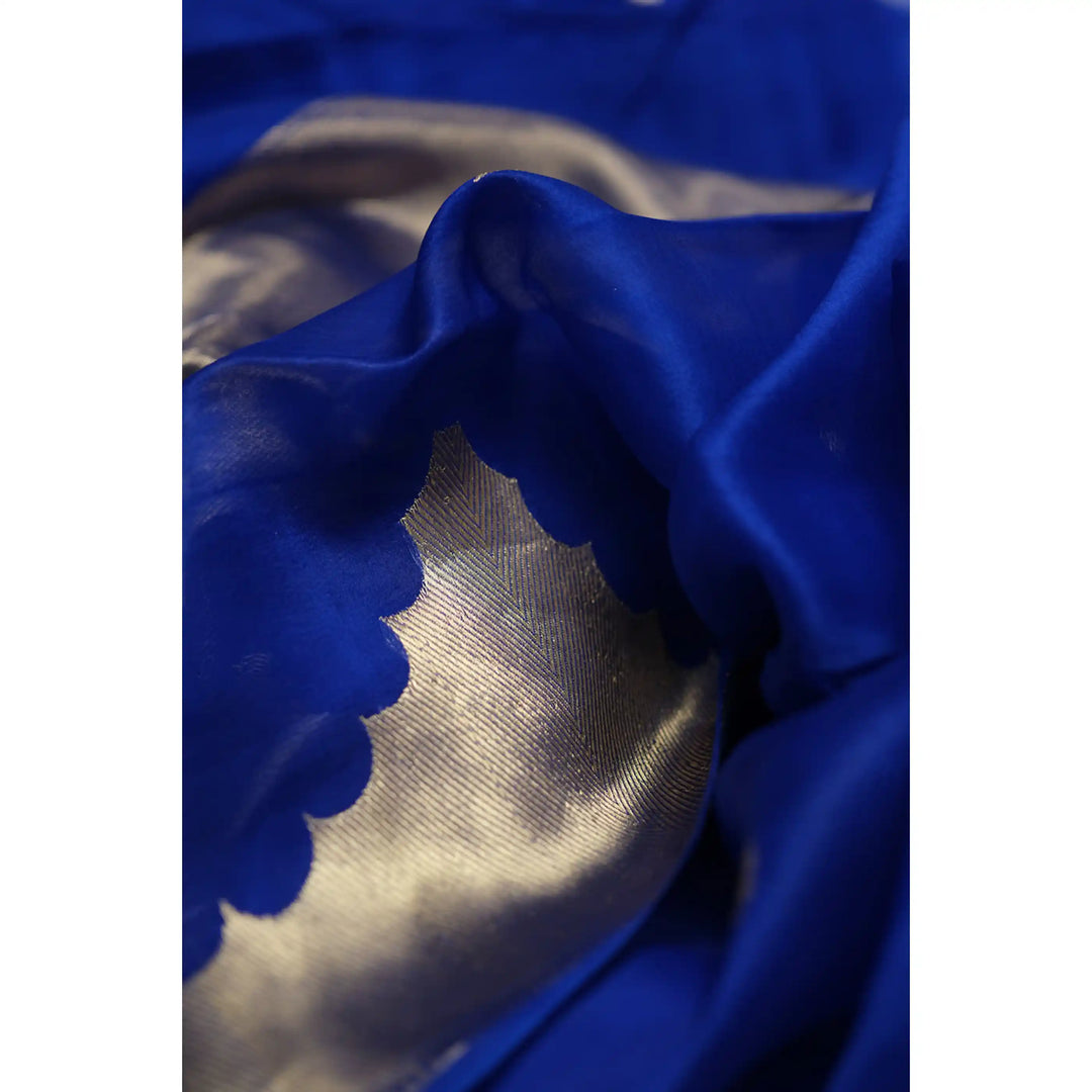 Eclat-Royal-Blue-Banarasi-Organza-Saree-with-Gold-Zari-Border