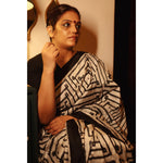 Load image into Gallery viewer, Inkgrid-Black-&amp;-Ivory-Double-Ikat-Pure-Silk-Saree-with-Multicolour-Pallu