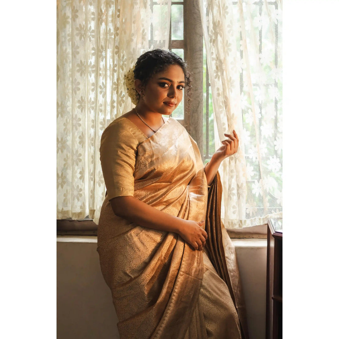 Ivoriqa-Ivory-Banarasi-Katan-Silk-Saree-with-Tone-on-Tone-Floral-and-Paisley-Zari-Brocade