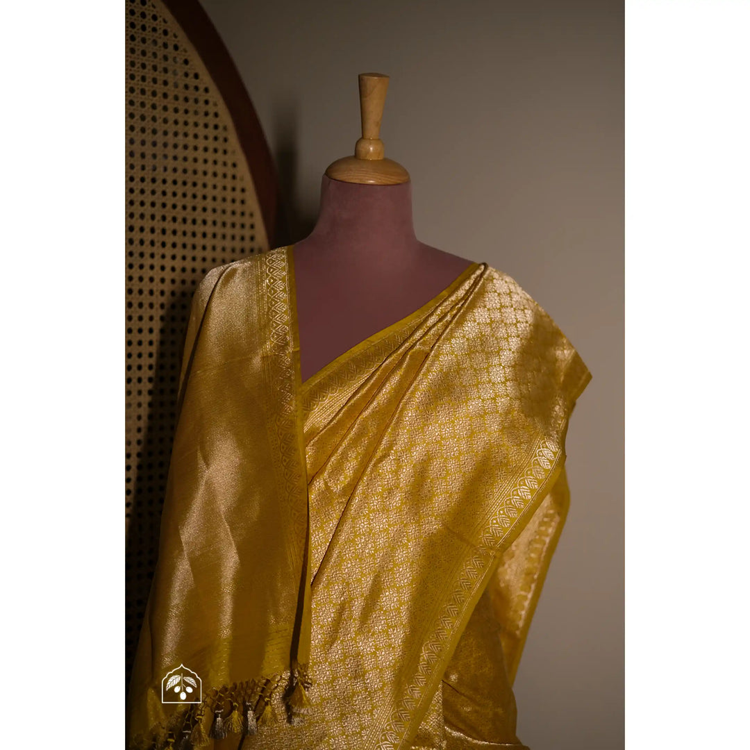 Kanaka-Handwoven-Golden-Yellow-Banarasi-Brocade-Saree