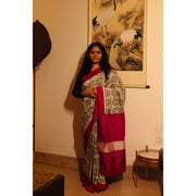 Labrynth-Black-&-Ivory-Single-Ikat-Pure-Silk-Saree-with-Magenta-Pallu