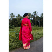 Lunafleur-Rani-Pink-Banarasi-Katan-Silk-Saree-with-Kadwa-Crescent-Flower-Motifs