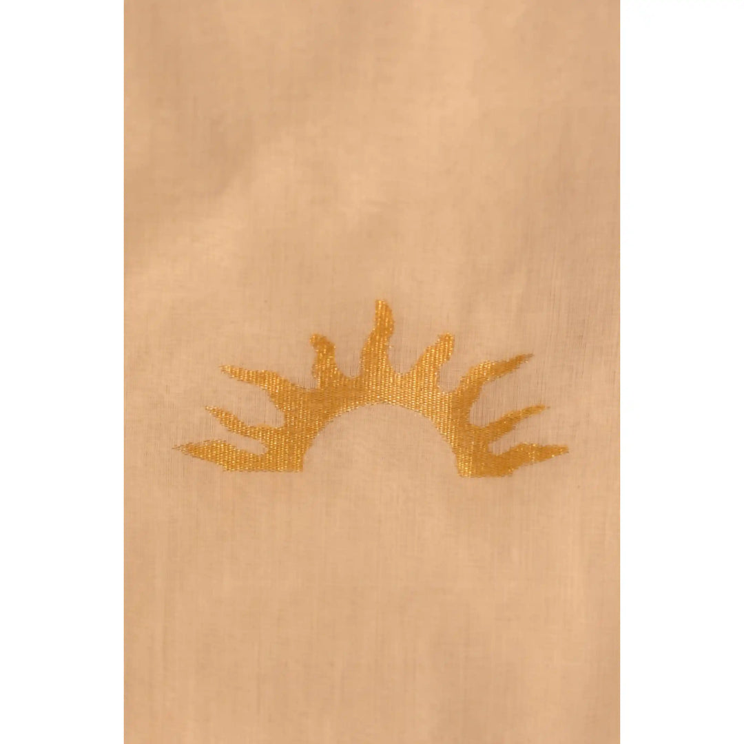 halo-balaramapuram-kasavu-cotton-saree-with-half-sun-motifs-and-tissue-pallu