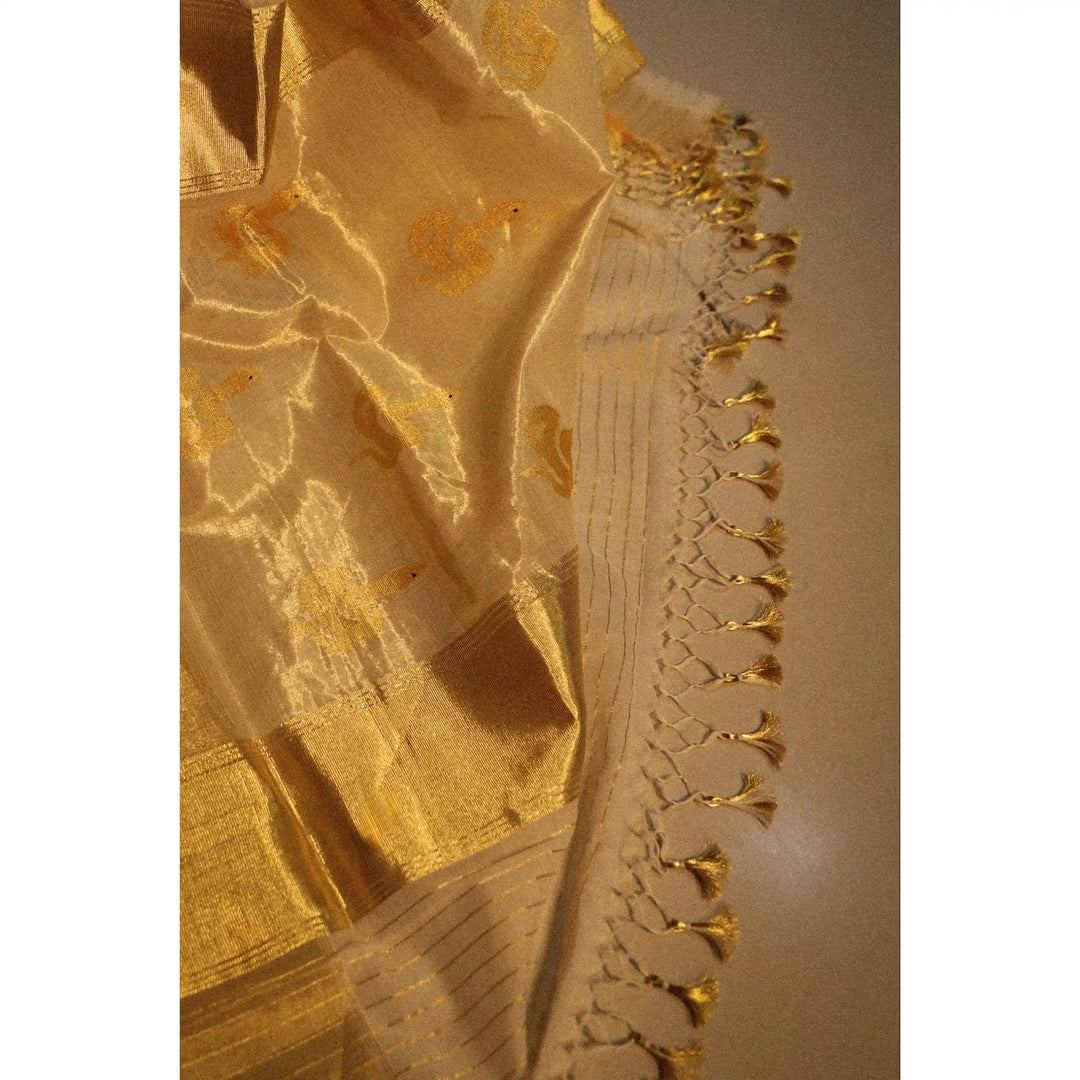 serpent-balaramapuram-kasavu-cotton-saree-with-coiled-serpent-motifs-and-tissue-pallu